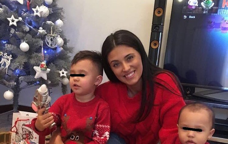 Fostul socru al Antoniei este revoltat. Maya nu a fost cu mama ei de Crăciun. “De ce nu i-ai adus o păpuşică?”