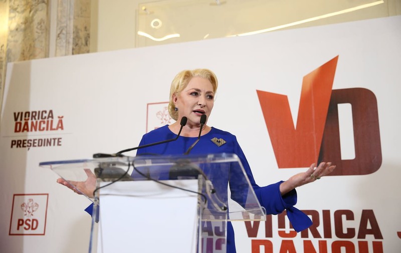 Dăncilă susține că Rareș Bogdan a amenințat-o cu DNA și îi cere explicații lui Iohannis