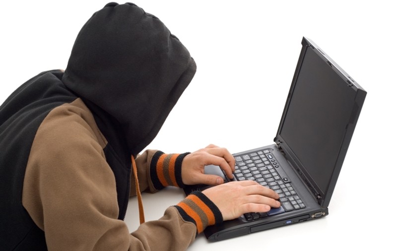 De Black Friday, infractorii vă pot face „reducere totală” în portofele
