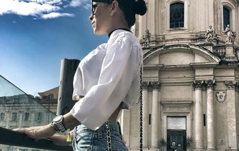 EXCLUSIV/ Inna, într-o ipostază în care nu ai mai văzut-o până acum: la înălțime, pe ”acoperișurile” Romei