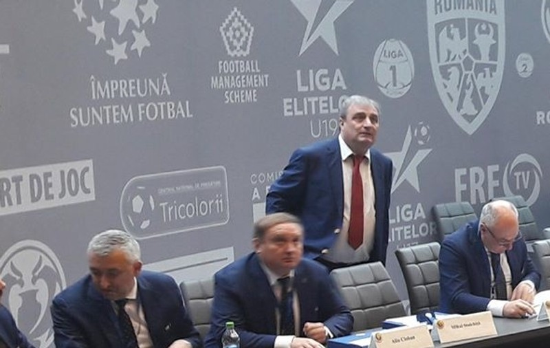Gâlcă și Stoichiță s-au certat la televizor: ”Voi ați fost icoane de pus pe perete?”. ”Eu sunt mai echilibrat în viață”