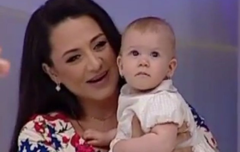 Oana Mizil, pentru prima dată cu fetiţa ei la TV: "Nu am avut aşa emoţii niciodată"