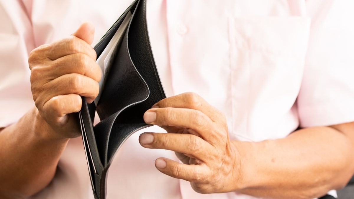 O pensionară din Croația și-a cheltuit aproape toată pensia pentru un sejur de 10 zile la mare. Sursă foto: Envato