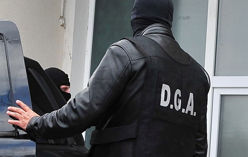 Un apel la call centerul DGA a dus la flagrantul în urma căruia șefa Direcției de Cultură din Constanța a fost prinsă în timp ce lua mită