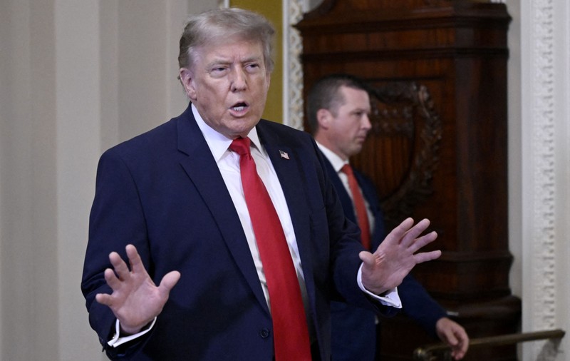 Donald Trump acuză Iranul că a lovit o navă comercială cu drona: o „încălcare prostească” a armistițiului