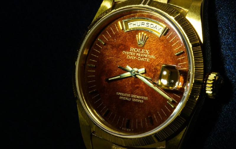 Ce le-a spus o româncă magistraților care o judecă pentru că a furat un Rolex de 35.000 de euro din casa în care făcea curățenie de un an, în Belgia