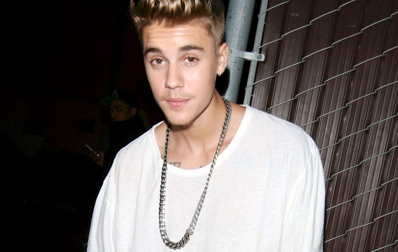 JUSTIN BIEBER, CONDAMNAT pentru VANDALISM!
