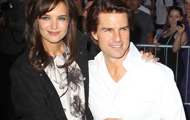 Tom Cruise şi Katie Holmes nu mai locuiesc împreună