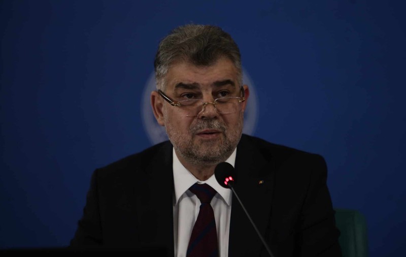 Ciolacu, înaintea ședinței de guvern amânate 9 ore: „O să facem un buget noaptea, ca hoții”. Premierul anunță o creștere economică de 3,4%