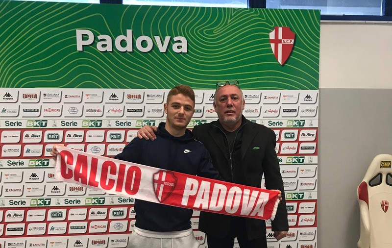 Încă un fotbalist român în Serie B. Andres Dumitrescu, la Padova