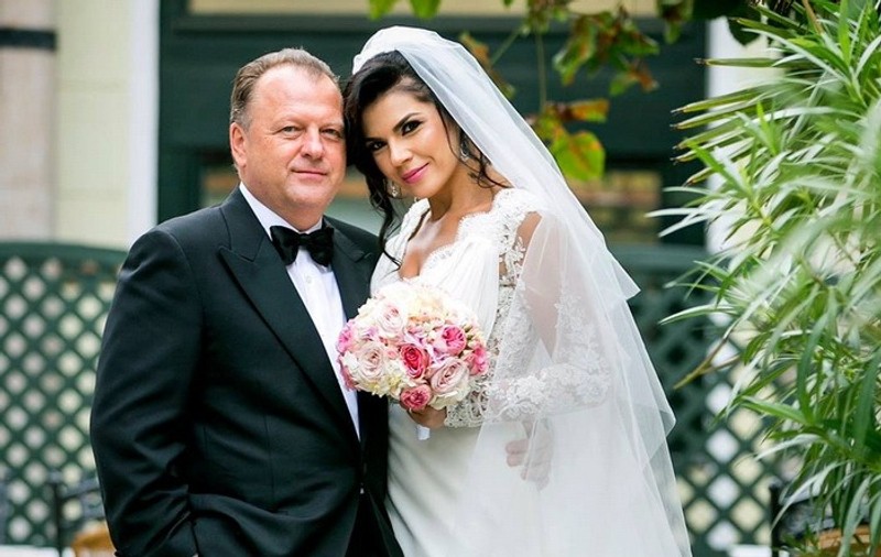 Irina Nicolae, ex-ASIA, mândră de silueta ei. Ipostaza în care apare soția lui Marius Vizer
