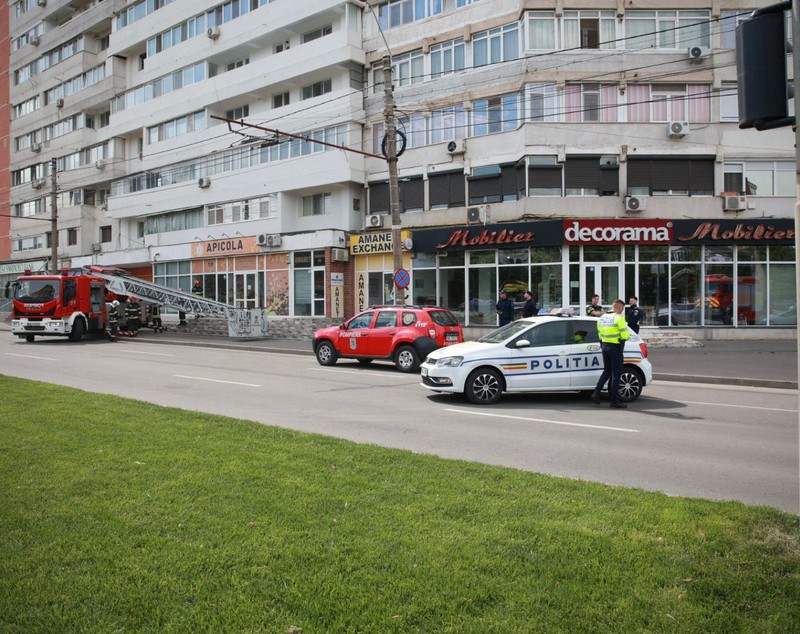 Gălățenii spun că se tem mai mult de RO-Alert-urile de la Taxe și Impozite: „Cu dronele ne împrietenim. Sperăm să fie ca la fulgere, să nu lovească de două ori în același loc!”