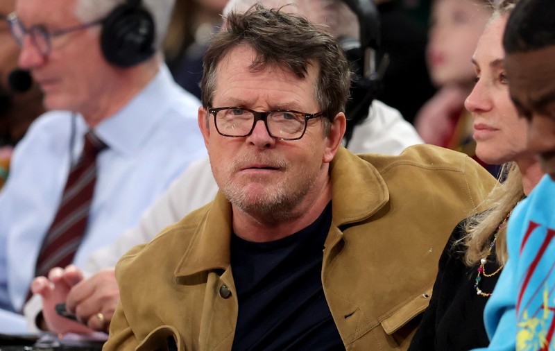 Michael J. Fox își exprimă dorința de a muri în liniște, „fără dramă”, după 35 de ani de luptă cu boala Parkinson I VIDEO