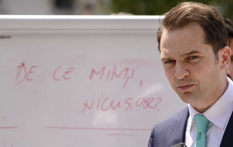 Martor la a doua orbire într-o campanie electorală care n-a existat