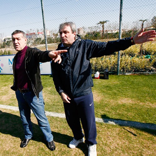 Gigi și Mihai Stoichiță gândeau și gesticulau la fel