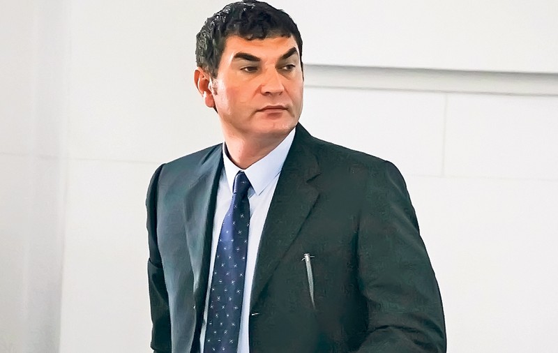 Se anunţă VREMURI GRELE pentru CRISTI BORCEA şi pentru fraţii BECALI! Fac duş rece de două ori pe săptămână