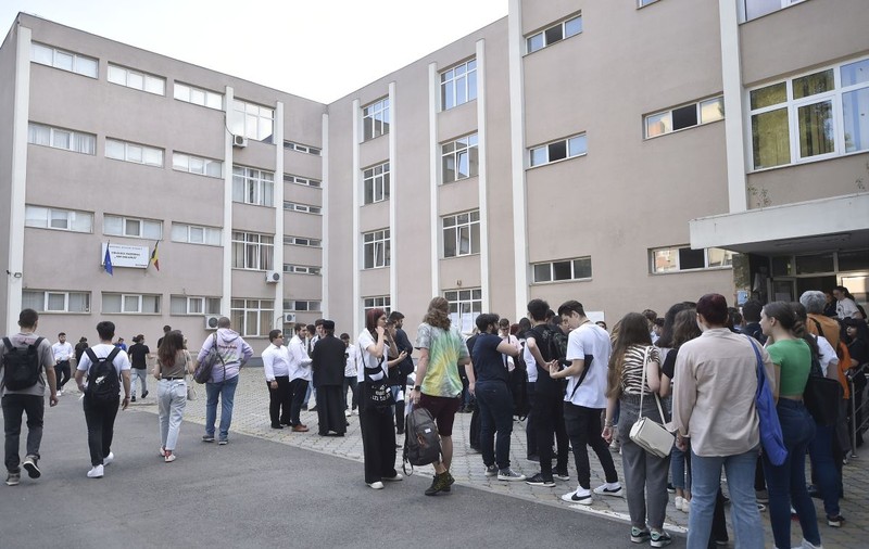 Luni, în plină grevă a profesorilor, ar trebui să înceapă înscrierile la Bacalaureat. Ce spune Ministerul Educaţiei