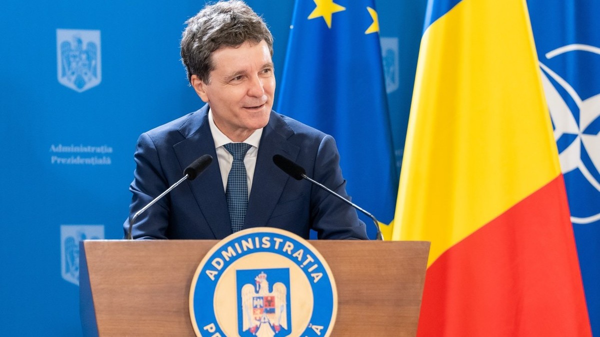 Mesajul lui Nicușor Dan pentru profesori, elevi și părinți la începutul anului școlar 2026-2027: „Școala trebuie să formeze adulți cu simț critic” și „Nu neglijați interacțiunile cu ceilalți”