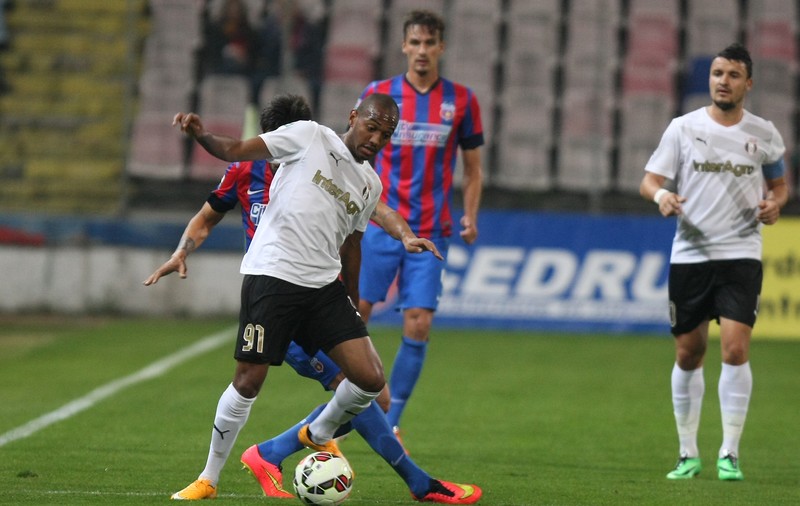 Steaua nu se oprește din transferuri: ia doi astrali! Dani Coman: ”Sperăm să ajungem la un numitor comun”