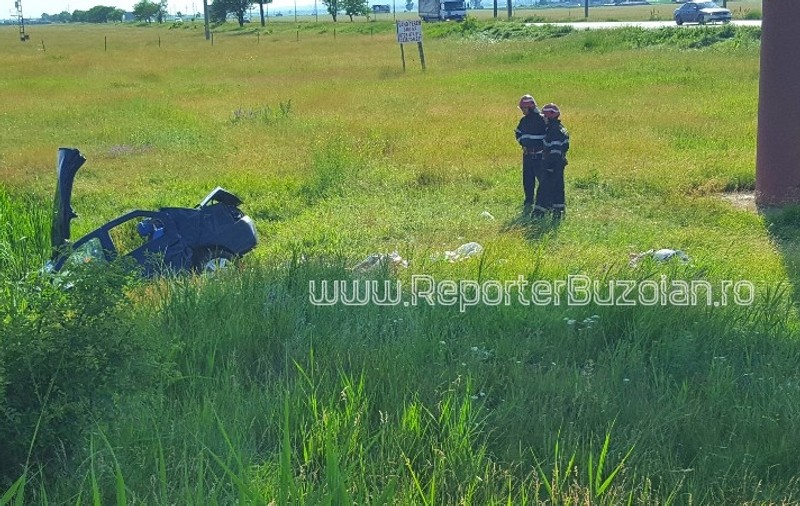 Grav accident în județul Buzău, pe E85. Doi oameni au murit, iar alți trei au fost răniți