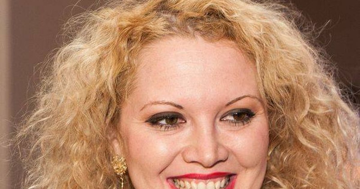 Oana Lis și-a mărit fundul