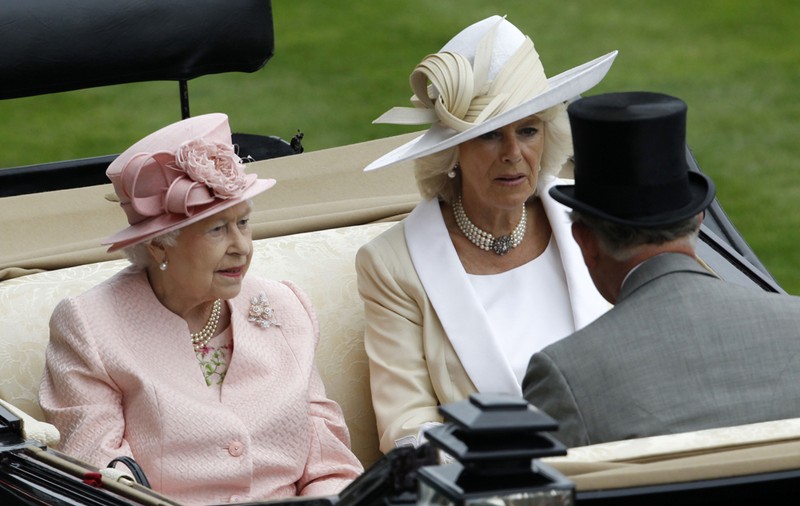 Regina Elisabeta a II-a, înfuriată la culme, a pus-o la punct pe Camilla
