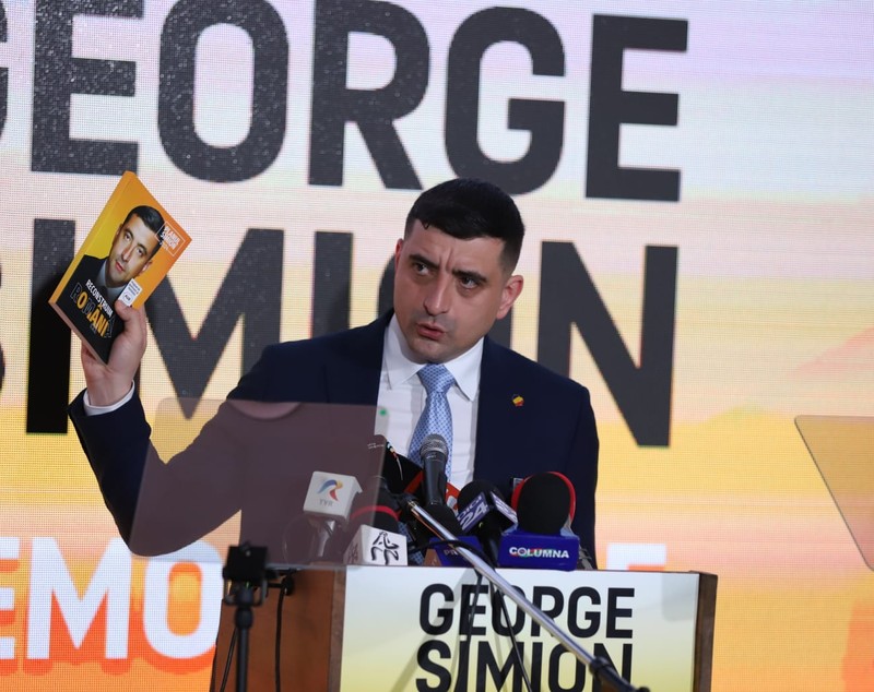 George Simion şi-a depus candidatura la alegerile prezidenţiale 2025 alături de Mateusz Morawiecki, fost premier al Poloniei