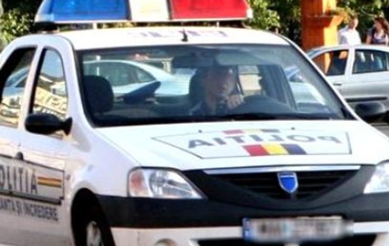 Un tânăr de 18 ani, găsit mort lângă un stâlp de tensiune, în Curtea de Argeș. Dispăruse de două zile