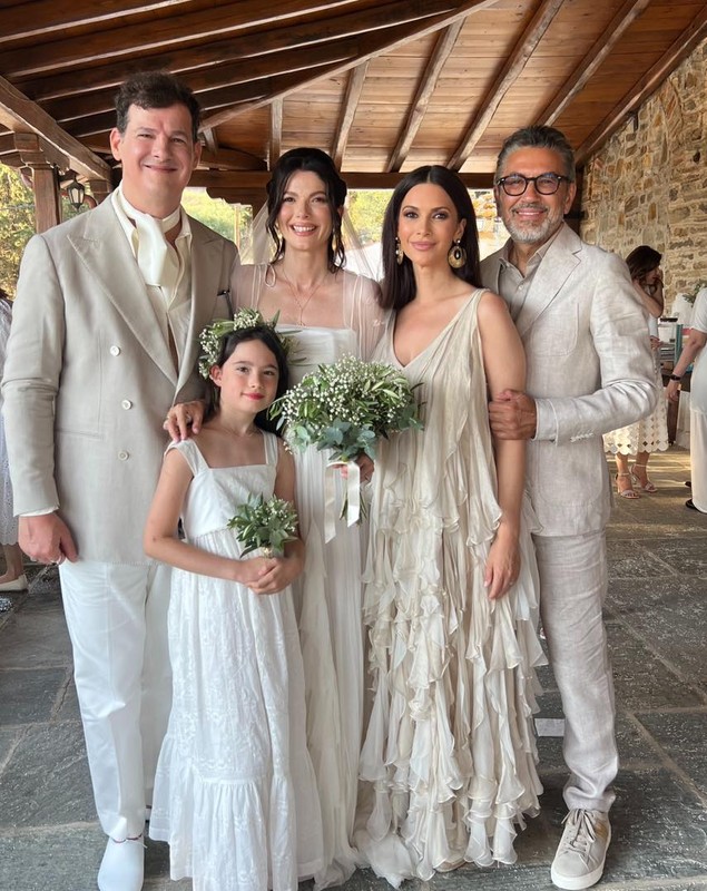 Imagini de la nunta din Grecia a Ancăi Lungu cu Harry Arampatzis. Andreea Berecleanu le-a fost nașă