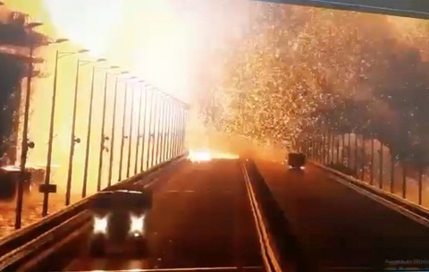 Ucraina a lovit un punct-cheie de legătură cu Crimeea în cadrul unei noi serii de atacuri asupra logisticii militare ruse