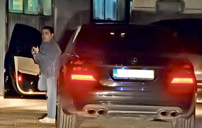 Adi Minune se întâlneşte în secret cu amanta! Manelistul a schimbat tactica pentru a scăpa de gura lumii