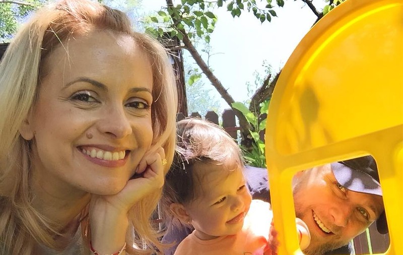 VIDEO/ Simona Gherghe mai vrea un copil, dar nu e pregătită pentru el. "O să mai amânăm un pic"
