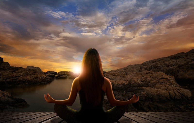 Diferența dintre meditație și mindfulness