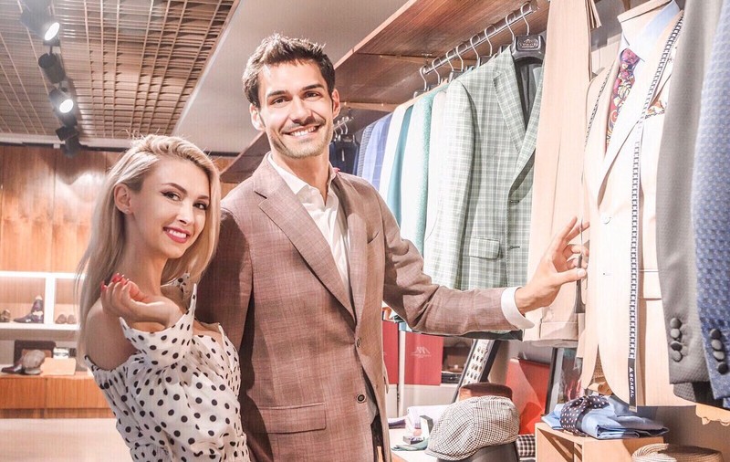 Andreea Bălan și George Burcea se cunună civil astăzi. Cum arată artista în cea mai importantă zi