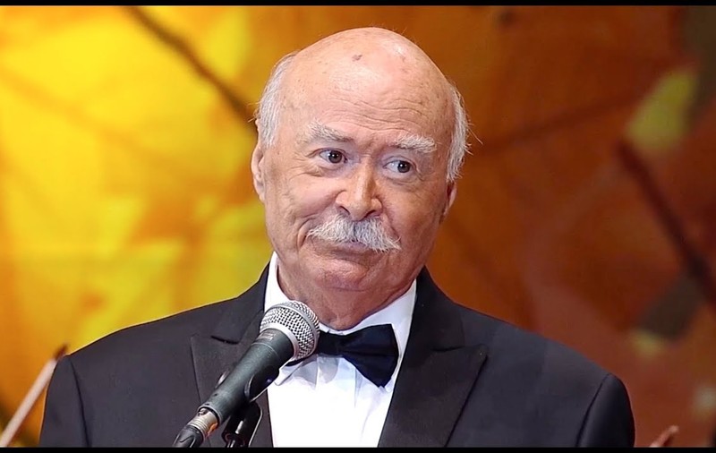 Tudor Gheorghe a căzut în camera Hotelului Moldova din Iași, s-a lovit la cap și a ajuns de urgență la spital. Cum se simte