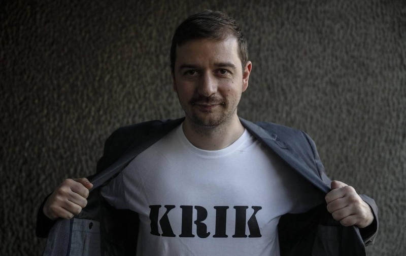 Jurnaliștii de investigație din Serbia, acuzați de „colaborare cu mafia” de presa partizană guvernului