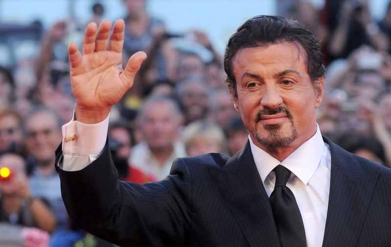 Sylvester Stallone şi-a rupt gâtul la filmări