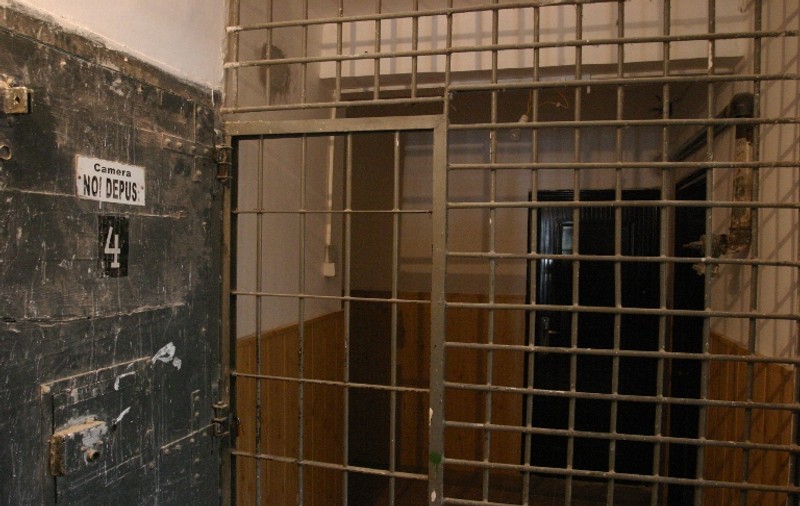 Statul italian e atent cu infractorii pe care îi aruncă după gratii