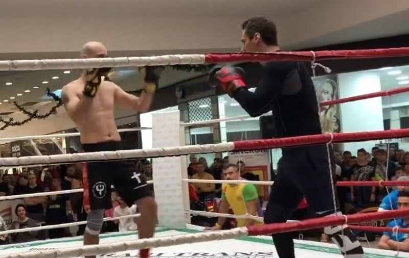 Mircea Badea a fost provocat să urce din nou în ring. Cine vrea să se lupte cu omul de televiziune