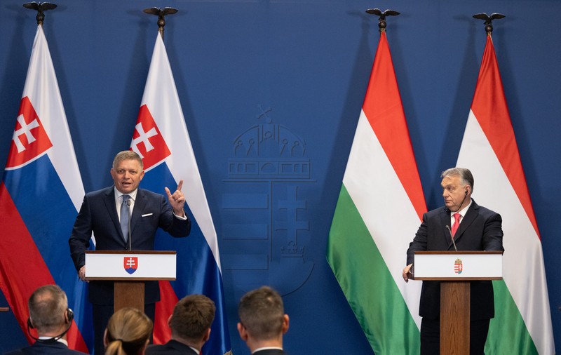 Robert Fico amenință că va bloca aderarea Ucrainei la NATO, spunând că aceasta trebuie să cedeze Rusiei „o bucată de teritoriu”