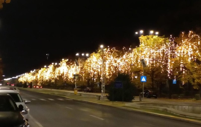 Luminițele de Crăciun se aprind în Bucureşti pe 1 decembrie