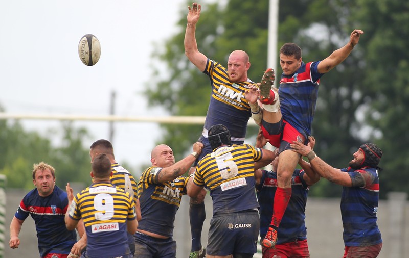 Steaua-Timișoara Saracens, derby-ul etapei a XI-a a SuperLigii CEC Bank la rugby