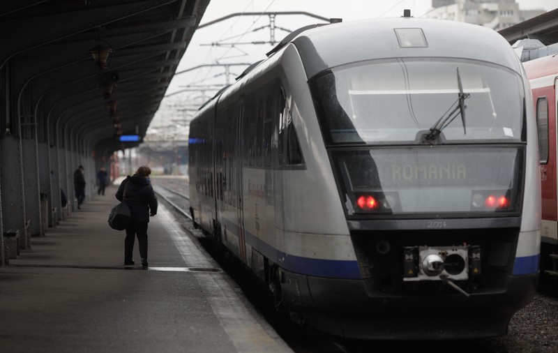 Greva de la CFR s-a încheiat după 9 ore. La ce acord au ajuns sindicaliștii cu ministrul transporturilor
