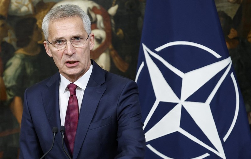 Stoltenberg avertizează că „lunile care urmează vor fi dificile” pentru Ucraina