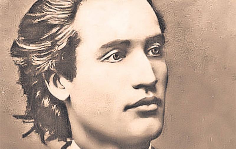 Mihai Eminescu, călcat de hoţi. Află ce s-a furat din casa marelui poet!