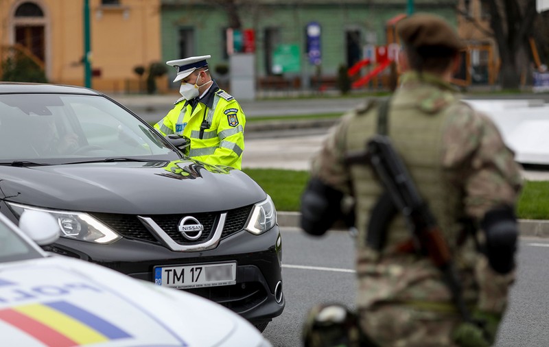 Un medic din București cere lockdown pentru toată lumea. „Dacă o mai lălăim, ne scufundăm de tot”