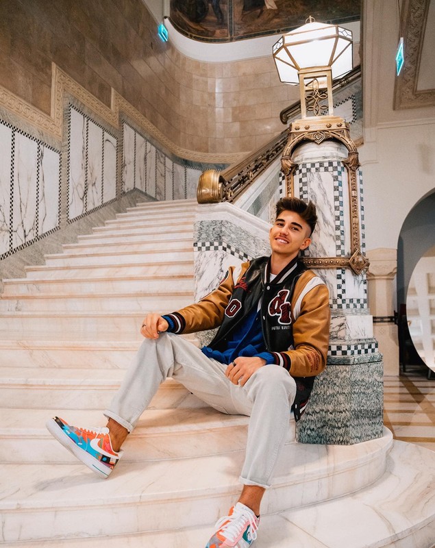 Sebastian Dobrincu câștiga la 13 ani 4.000 de euro pe lună: „Am început să fac mulți bani foarte rapid”