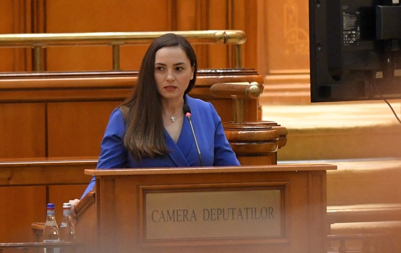 Anamaria Gavrilă, ieșire nervoasă în Parlament. Şefa POT, deranjată de legea anti-extremism: „Făcută de nesatisfăcuţi social” | VIDEO