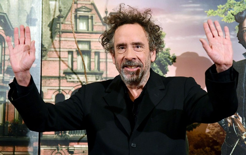 Celebrul regizor Tim Burton a venit în secret în România și a vizitat Castelul Peleș. Care e motivul