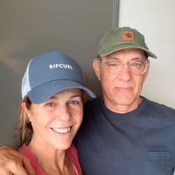 Rita Wilson și Tom Hanks, fotografie din convalescență